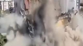 Diyarbakır’da 11 katlı bina, yıkım sırasında çöktü