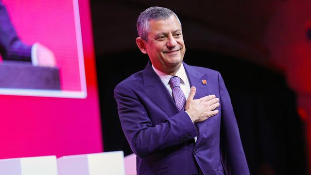CHP lideri Özel'den Avrupa'da 'Oy' mesajı! Öndeyiz diyerek oranı açıkladı