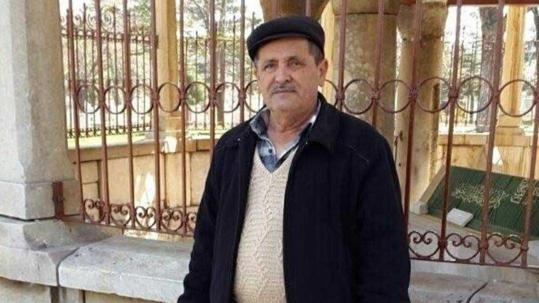 Pazardan mezara... Amasya da 4 tabut yan yana defnedildi, 3 ü kardeş! 3