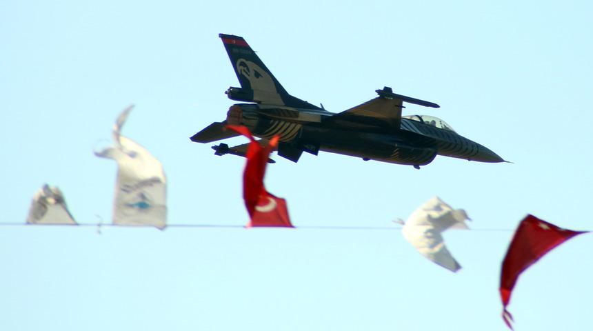 SOLOTÜRK'ten Kayseri semalarında gösteri uçuşu!