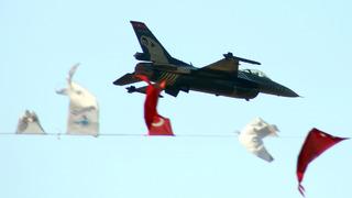 SOLOTÜRK'ten Kayseri semalarında gösteri uçuşu!