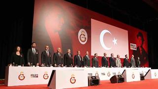 Galatasaray'da Dursun Özbek ve yönetim kurulu üyeleri ibra edildi! 