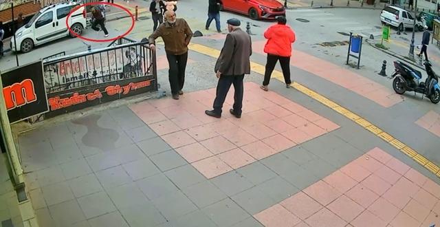 Sokak ortasında husumetlisine defalarca ateş etti 1