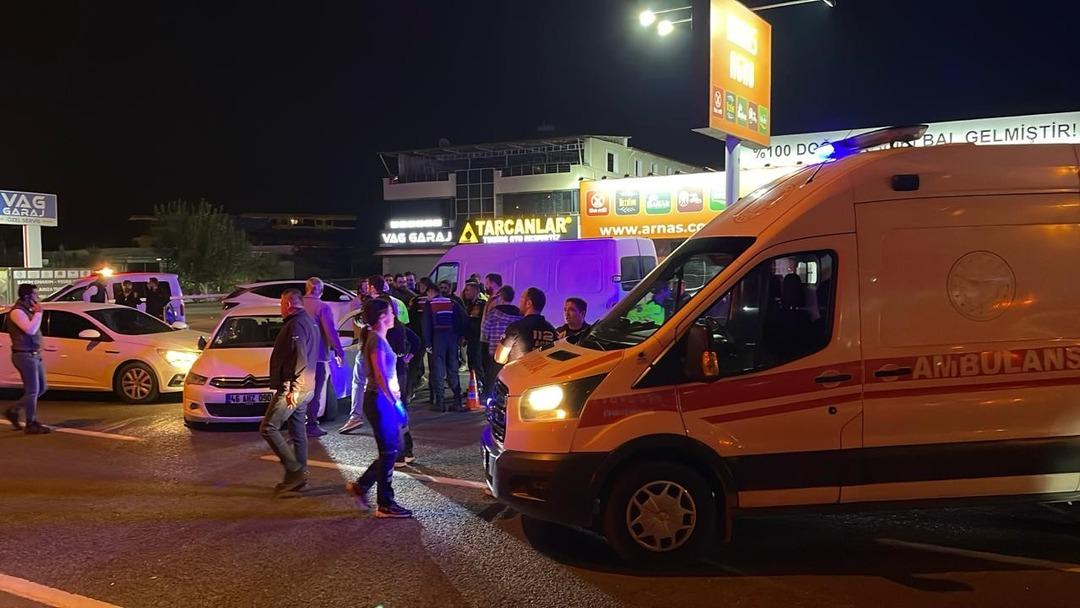 Gece yarısı kabusu! 2 kişiyi katletti, 2 polis 5 vatandaşı yaraladı 4