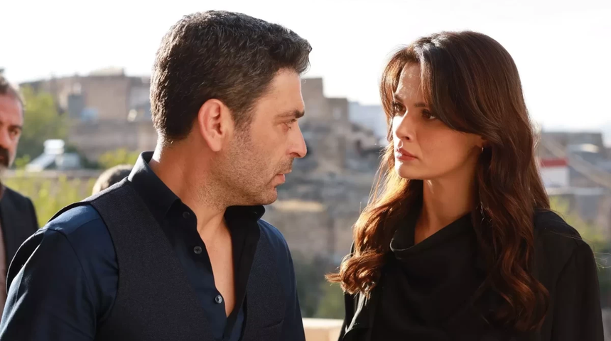 Uzak Şehir'in Alya'sı farkında olmadan senaryoyu ifşa etti! Sinem Ünsal böyle olacağını düşünemedi