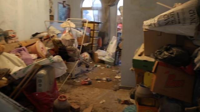 Yer: Nevşehir! Annesinin öldüğünü fark etmedi, 1 ay cansız bedeniyle yaşadı... Çürümüş cesedi evdeki çöplerin içinde bulundu