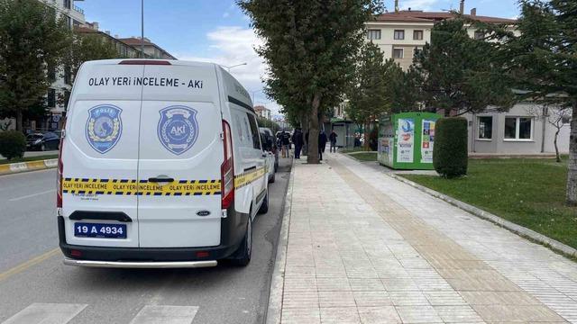 Motosikletli saldırgan muhtarlığa kurşun yağdırdı 3