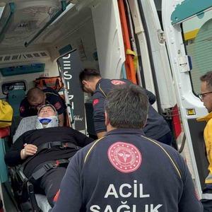 Samsun’da dolmuş minibüs kaldırıma çarptı: 2 yaralı