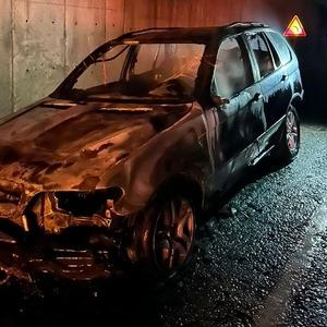 Sinop’ta yabancı plakalı araç küle döndü