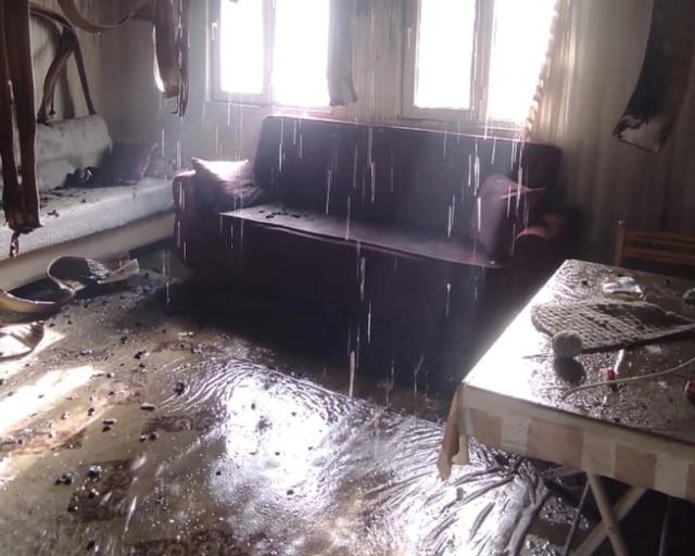 Malatya’da korkutan ev yangını 2