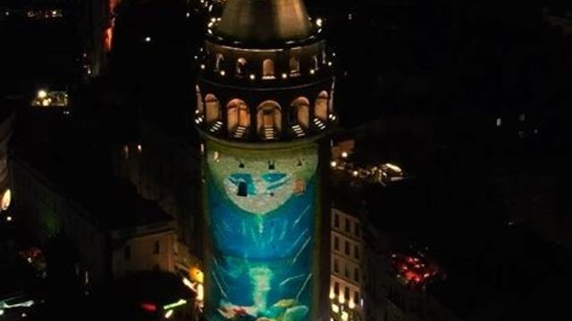 Galata Kulesi'ne çevre temalı görseller yansıtıldı