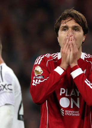 Liverpool kazanmayı unuttu! Manchester United 10 yıl sonra Anfield'da galip geldi