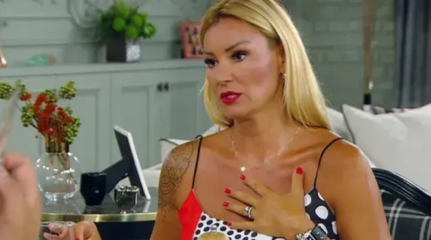 Pınar Altuğ'u paylaşan Yağmur Atacan'dan bomba yorum: "Karının orasına burasına..."