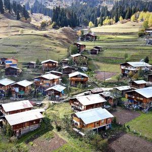 Maden köyü ahşap mimarisiyle dikkat çekiyor