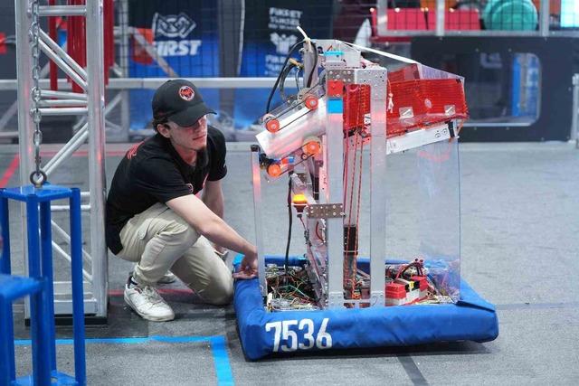 Ümraniye’de robot yarışları büyük heyecana sahne oldu 4