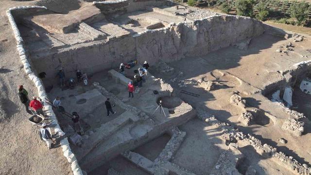Kilis’teki Oylum Höyük kazılarında yeni Hitit çivi yazılı belgeler bulundu 5