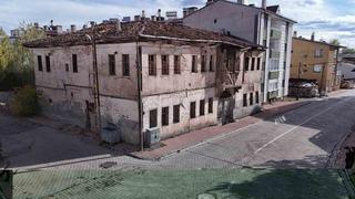 Zamana direnen asırlık konaklar: Restore edilerek turizme kazandırılmayı bekliyor