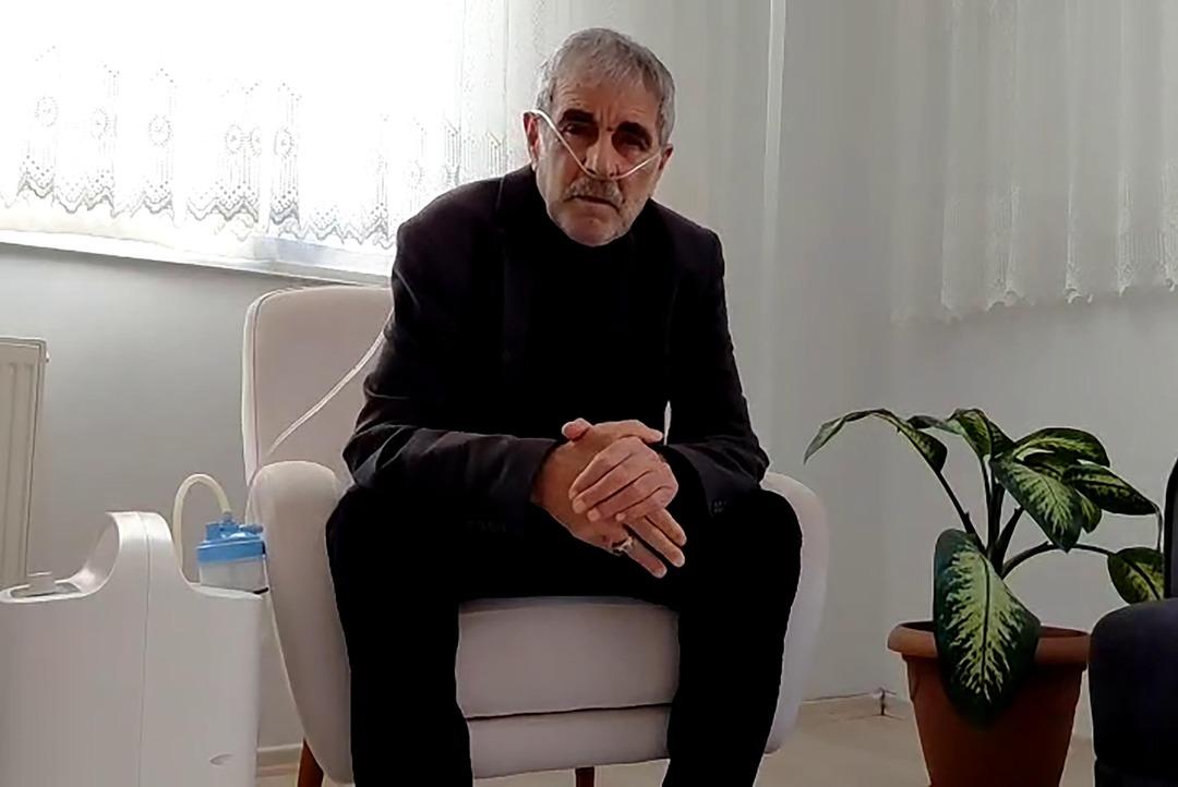 Acil serviste skandal: Oksijen isteyen engelli hastaya bağırıp hakaret etti, oğluna kalem fırlattı! Doktor hakkında soruşturma 4