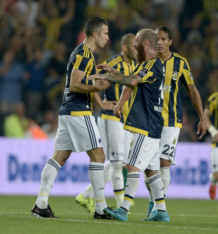 Van Persie bombası! 'Bize gel' G4