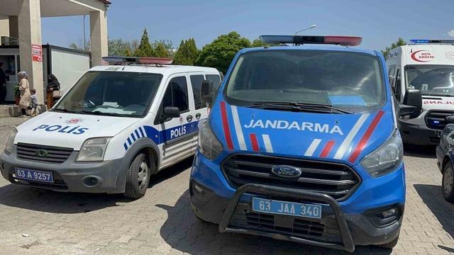 İş makinesinin altında kalan 1,5 yaşındaki çocuk hayatını kaybetti 2