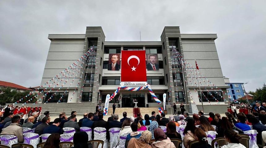 Sarıgöl’deki okulların resmi açılışı yapıldı