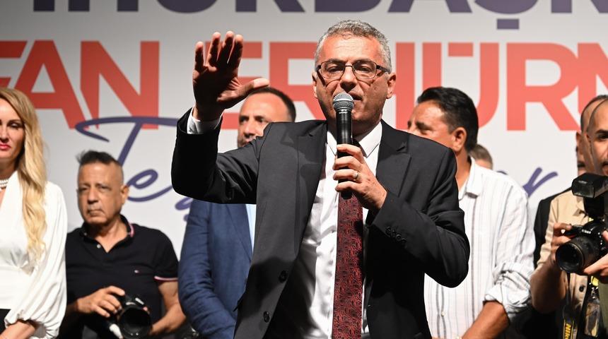 Mazbatasını aldı! KKTC'de Tufan Erhürman dönemi başladı