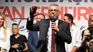 Mazbatasını aldı! KKTC'de Tufan Erhürman dönemi başladı