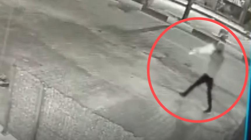 Diyarbakır’da iş yerine silahlı saldırı! Polis her yerde onu arıyor