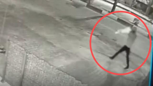 Diyarbakır’da iş yerine silahlı saldırı! Polis her yerde onu arıyor