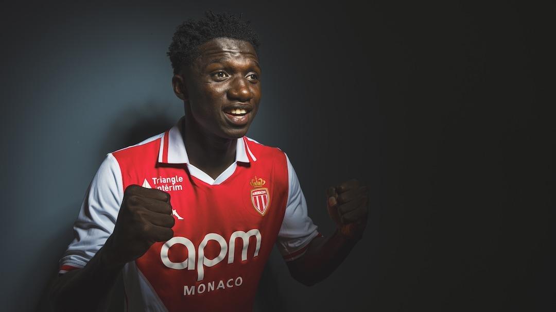 Galatasaray Şampiyonlar Ligi nde ilk 24 e kaldığı an Dursun Özbek ten hediye geliyor! Monaco dan 3. uçak kalkıyor... Lamine Camara 1