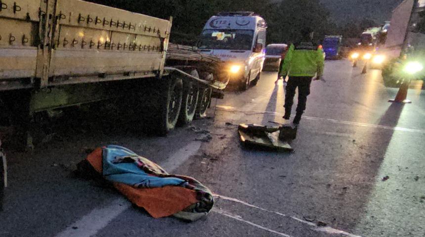 Sakarya'da feci olay! Lastiğini değiştirmek isterken hayatını kaybetti