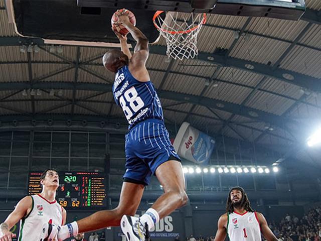 Türkiye Sigorta Basketbol Süper Ligi’nde Anadolu Efes Karşıyaka'yı rahat geçti! 