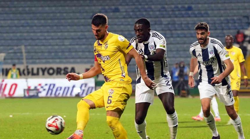 Orhan Ak yönetimindeki Eyüpspor iç sahada Kasımpaşa'yı yenerek kötü gidişata dur dedi! 