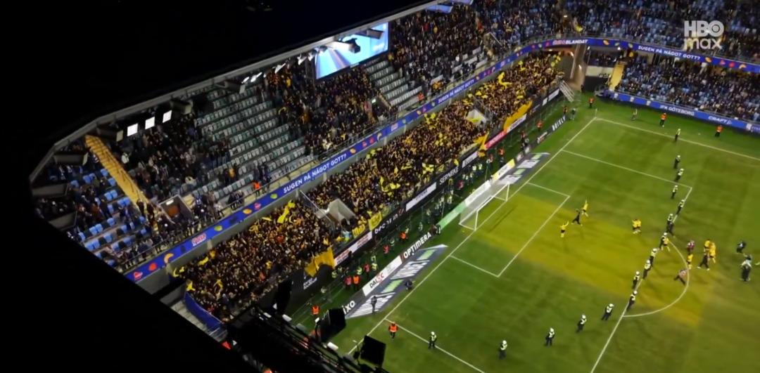 Peri masalı tarih yazdı! 800 nüfuslu balıkçı köyü Hallevik’in takımı Mjällby İsveç Ligi nde şampiyon oldu... 2