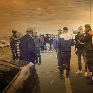 Polis cenazesi konvoyuna saldırı! 4 araçla gelip dehşet saçtılar: Çok sayıda yaralı
