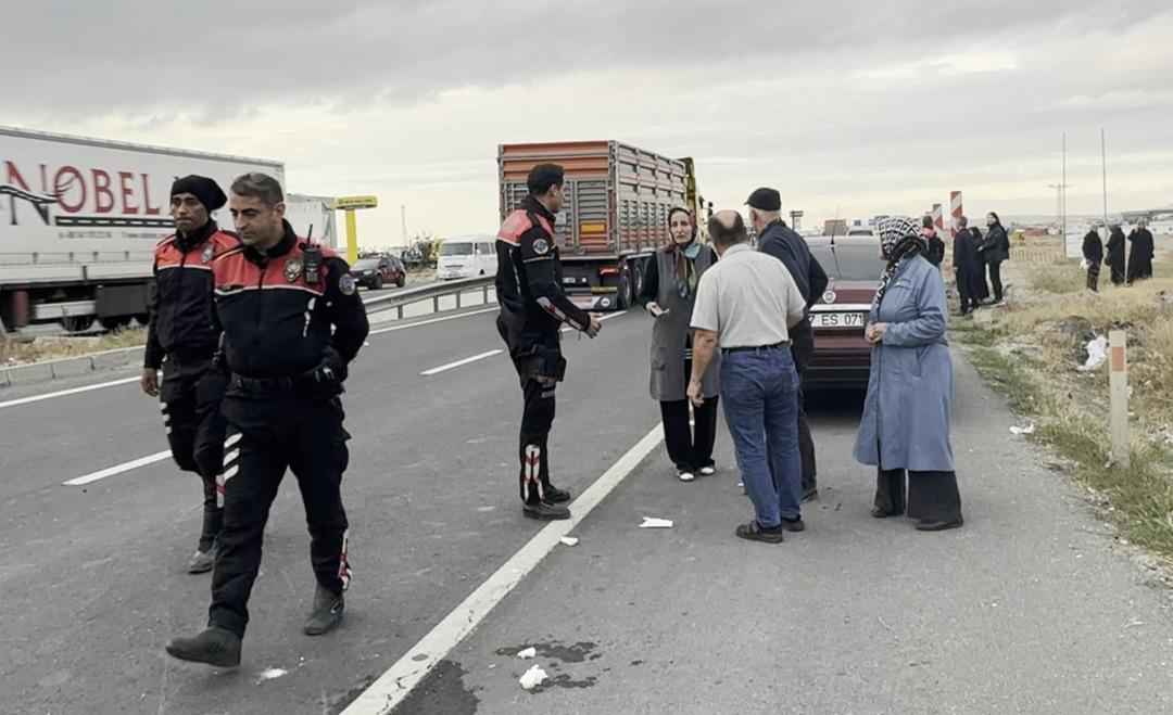 Polis cenazesi konvoyuna saldırı! 4 araçla gelip dehşet saçtılar: Çok sayıda yaralı 1