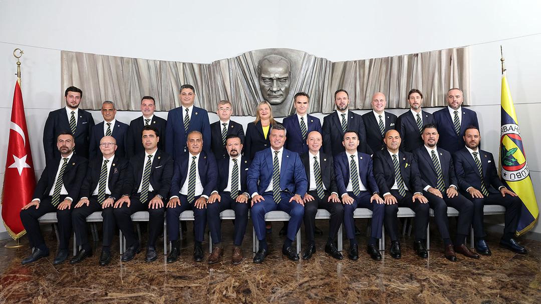 Cenk Tosun ile beraber kadro dışı bırakılmıştı, İrfan Can Kahveci gemileri yaktı! Yönetim ile görüştü ve... 3