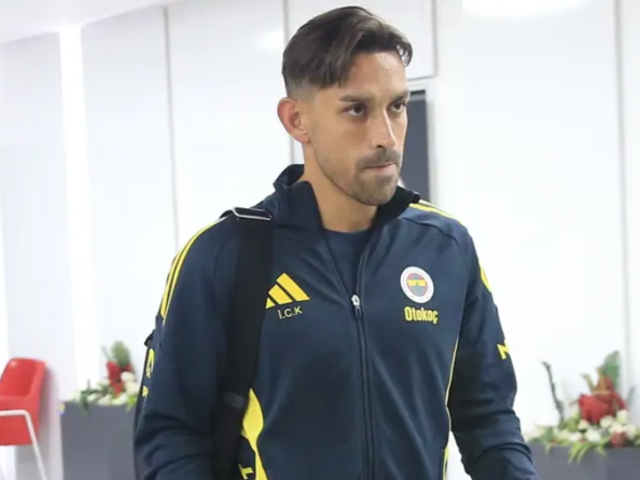 Cenk Tosun ile beraber kadro dışı bırakılmıştı, İrfan Can Kahveci gemileri yaktı! Yönetim ile görüştü ve...