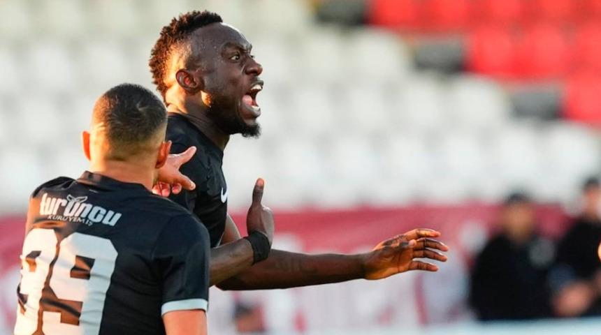 Galatasaray'ın eski golcüsü Mbaye Diagne durdurulamıyor! Son maçta neler yaptı neler...