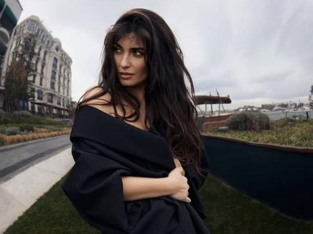 &Ccedil;ok iddialı d&ouml;n&uuml;yor! Direk dansı eğitimleri aldı