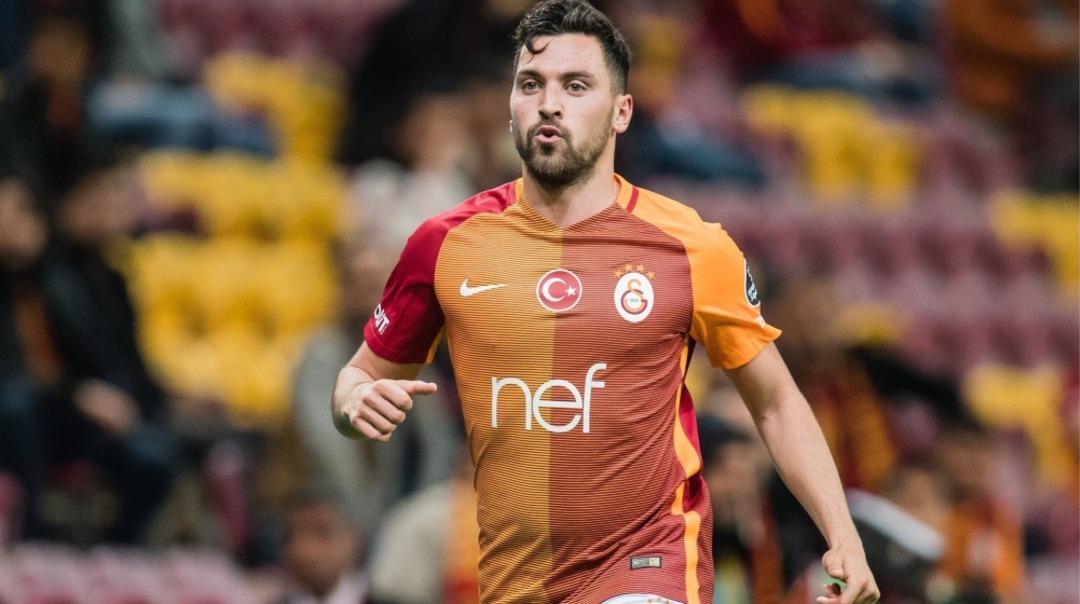 Fenerbahçe de oynamış, Galatasaray da 8 kupa kazanmıştı! 31 yaşındaki ünlü futbolcu kulüp arıyor...  1