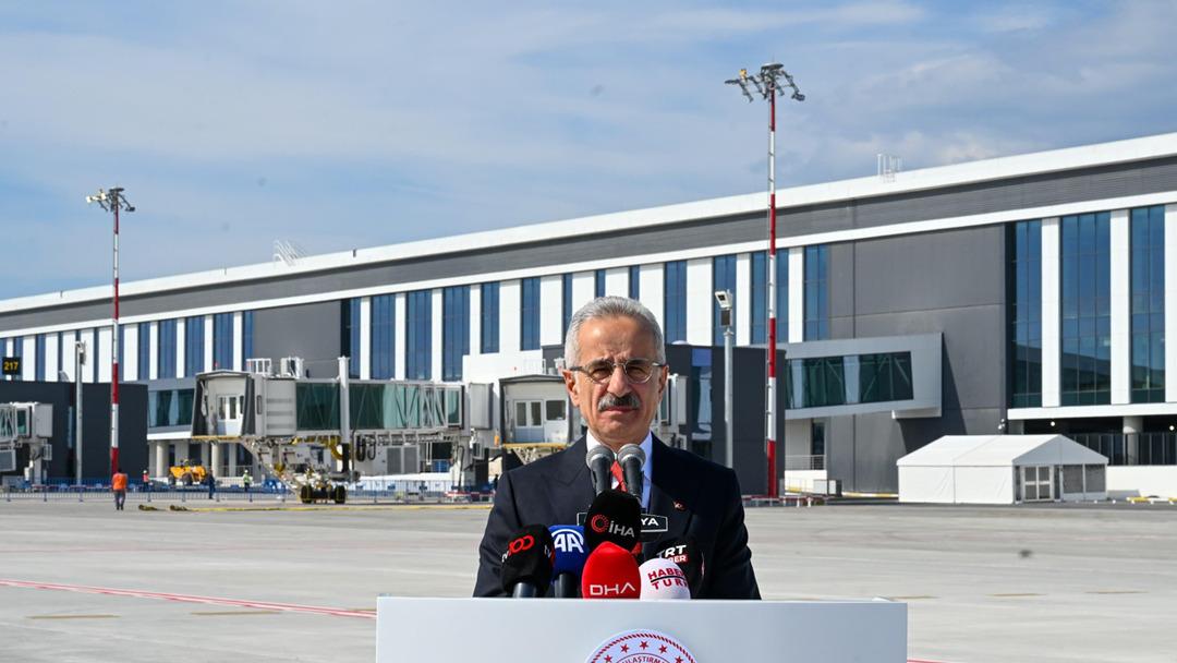 Bakan Uraloğlu: Yeni kulemiz Antalya nın simgelerinden biri olacak 1