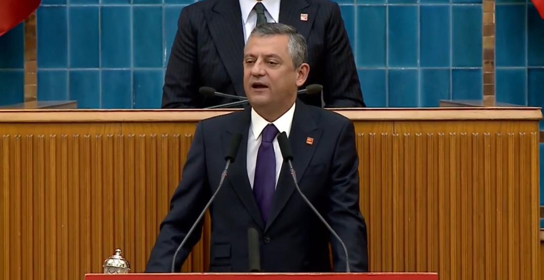 Son dakika | Eski İYİ Partili Ümit Dikbayır CHP de! Özgür Özel den Cumhurbaşkanı Erdoğan a "Gel de savun" daveti 5