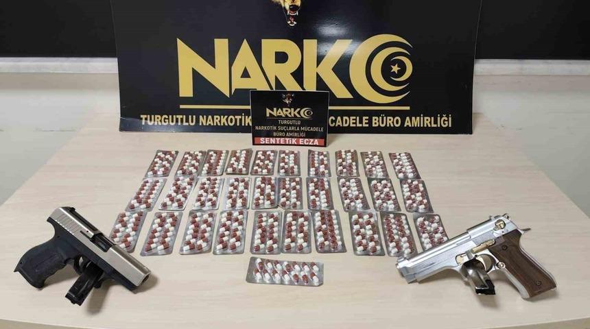 Turgutlu’da uyuşturucu operasyonu: 3 şüpheli tutuklandı