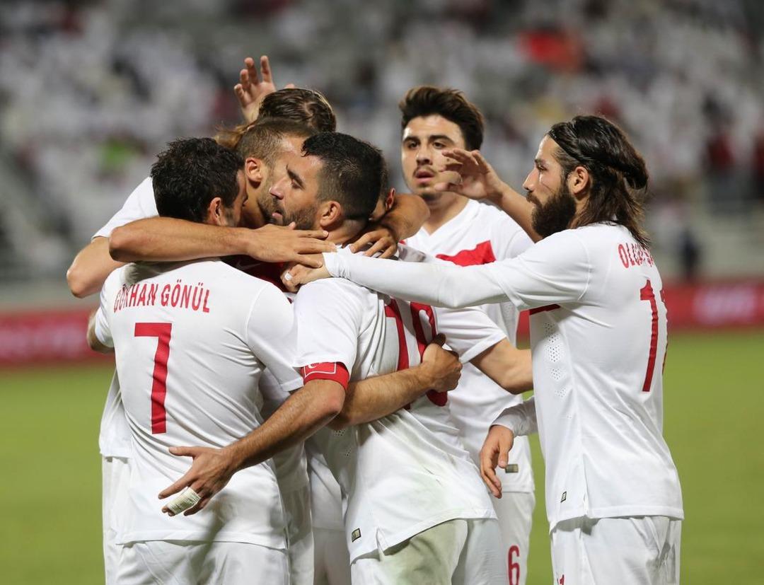 Katar - T&uuml;rkiye ma&ccedil;ından kareler