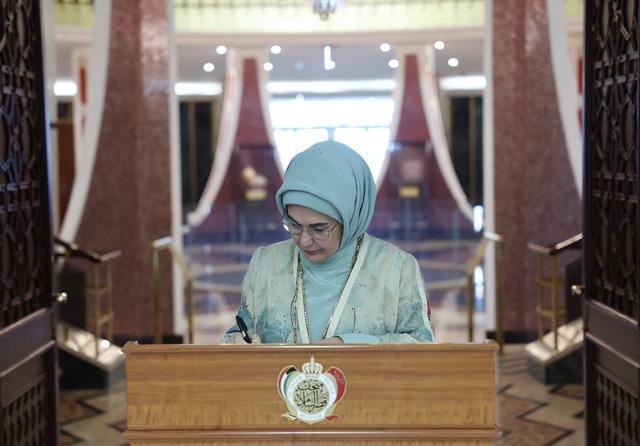 Emine Erdoğan, Al-Salam Sarayı Müzesi’ni ziyaret etti 10