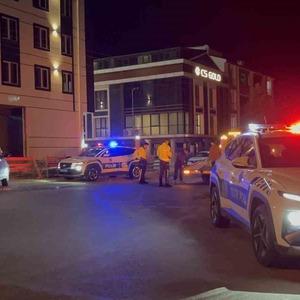Tekirdağ’da polis kavga ihbarına gittiği arabada tabanca buldu