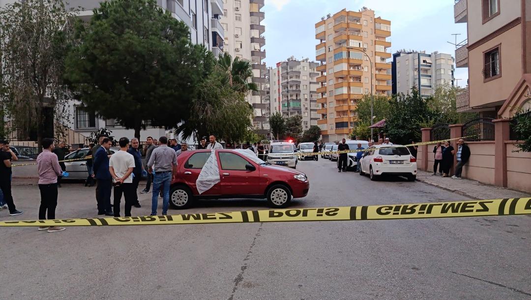 Adana da sır ölüm! Cansız bedeni otomobilde bulundu: Vücudunda darp izlerine rastlandı 1