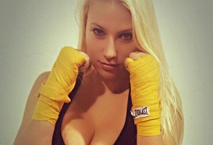 'Göğüslerim kariyerime engel oluyor' G2