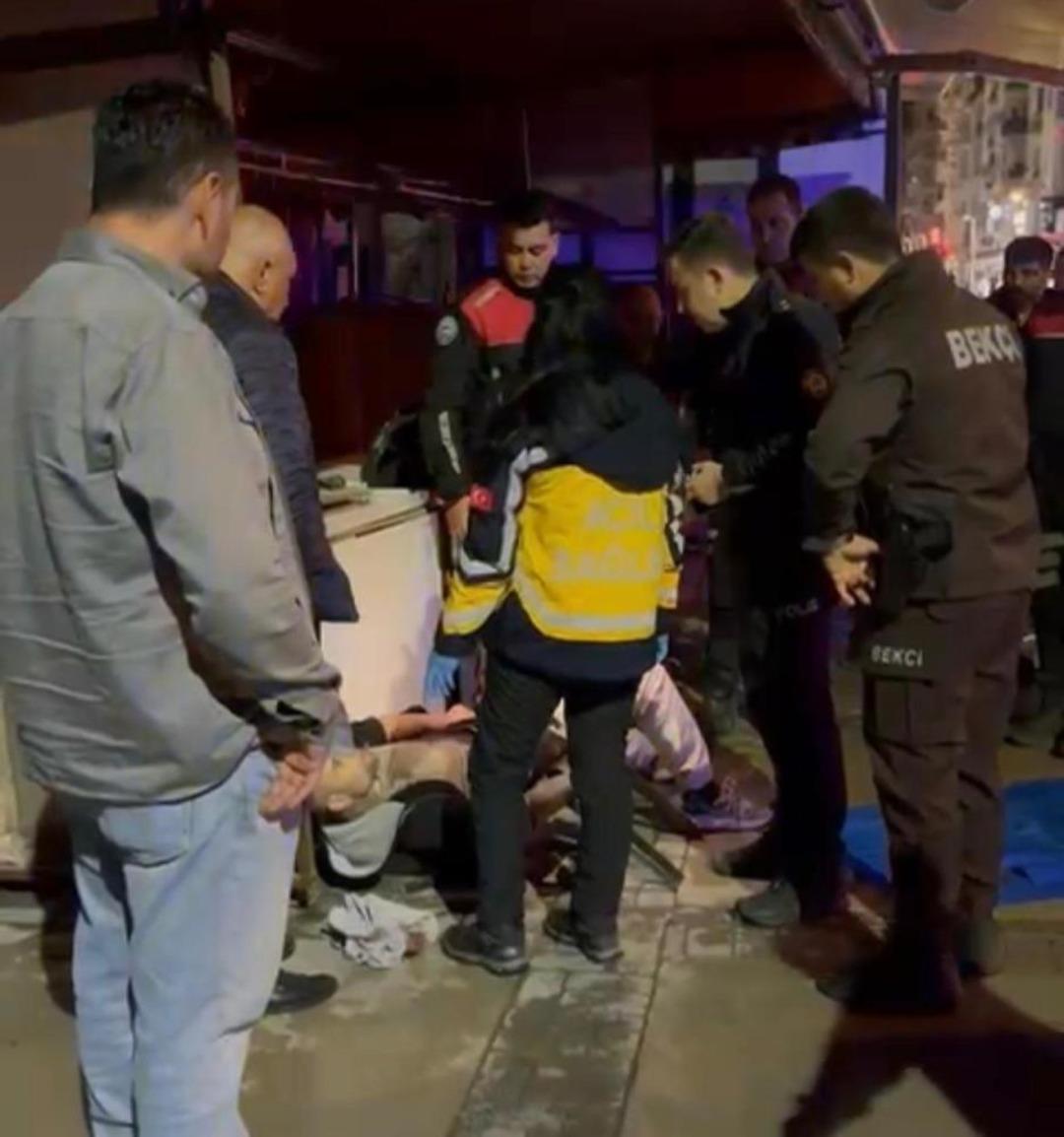 İzmir’de parkta kanlı tartışma: 5 yerinden bıçaklandı 1